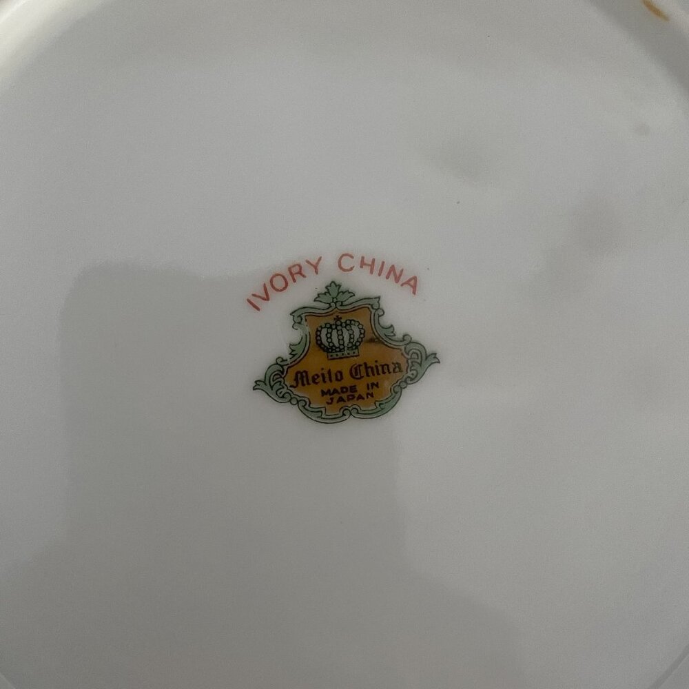 Vintage Royal Embassy Rutland / Meito Keepsake 10” Dinner Plate - Picture 2 of 3